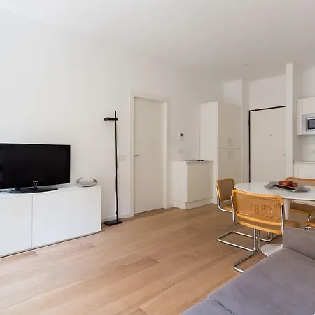 Apartman Meravigli 16 - B - Duomo Center Elegant